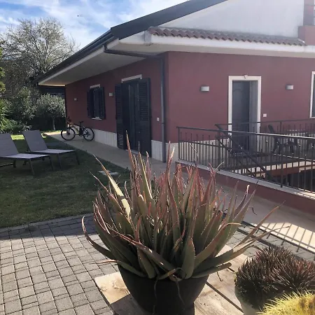 Casa Terra D'aci Appartamento *